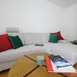 Simon\'S Apartment